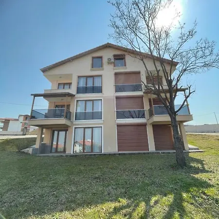 Villa Sultan Villa, Merkez Mahallesi Dogu Sirti Caddesi Sultan Sitesi H-2