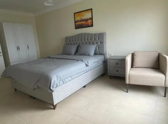 Sultan Villa, Merkez Mahallesi Dogu Sirti Caddesi Sultan Sitesi H-2 Βίλα Καντίκιοϊ