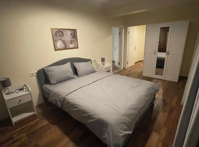 Sultan Villa, Merkez Mahallesi Dogu Sirti Caddesi Sultan Sitesi H-2 * Καντίκιοϊ